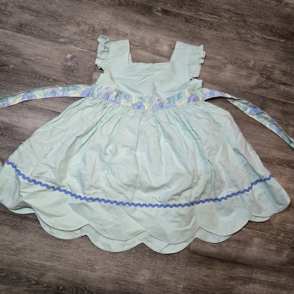 Matilda Jane Fantasy Folk Mint Green Dress with Scalloped Hem.‎ Size 4.